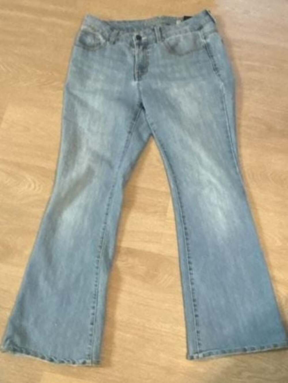 Faded Glory Women's Light Wash Flare Leg Denim Jeans Size 10